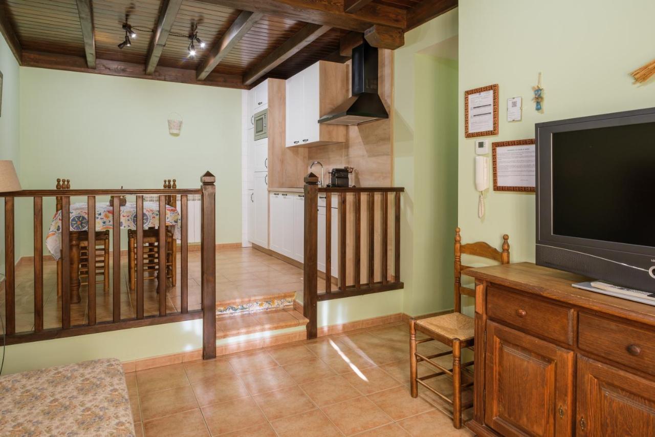 El Rincon De Andrea Apartamentos Бьескас Экстерьер фото