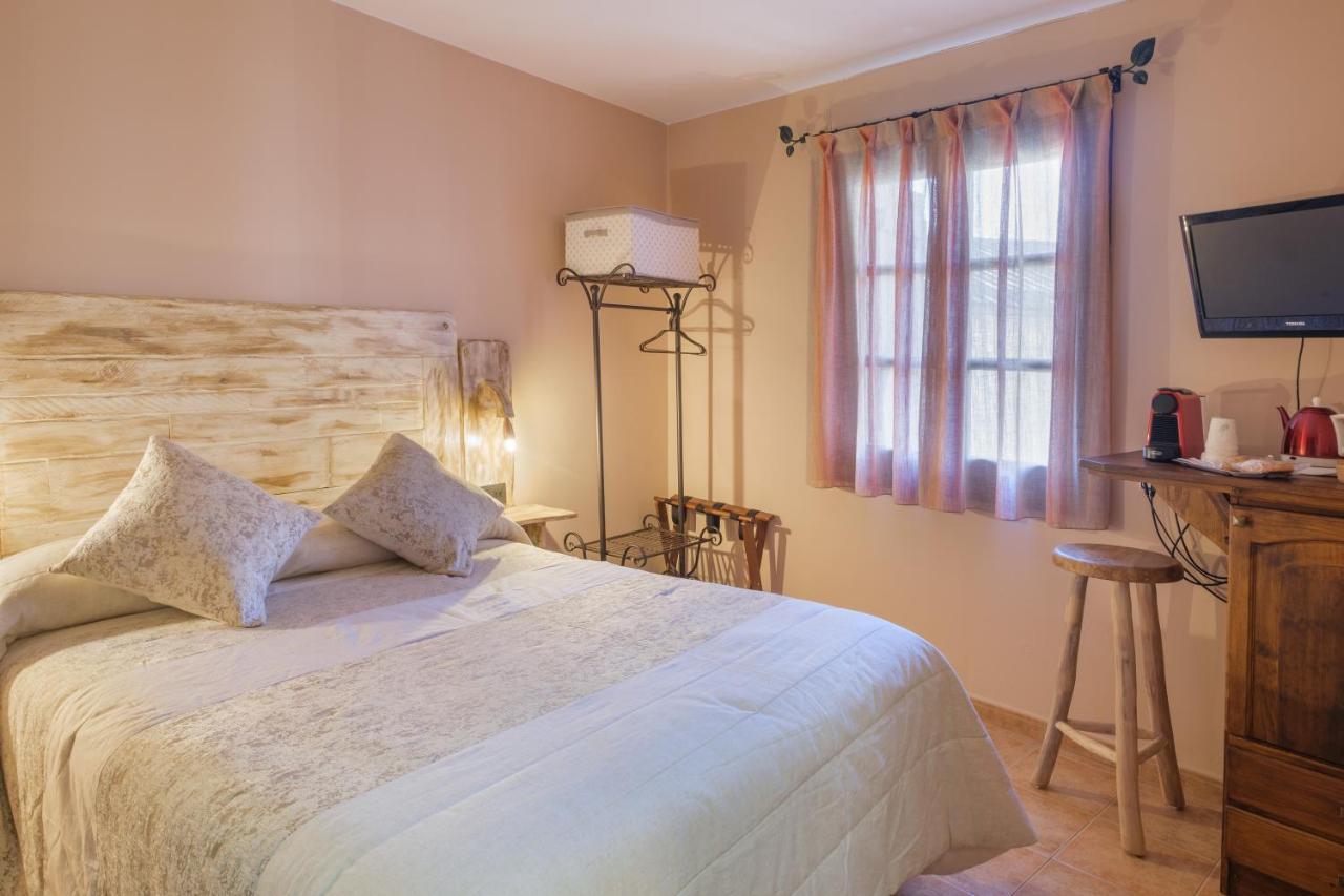 El Rincon De Andrea Apartamentos Бьескас Экстерьер фото