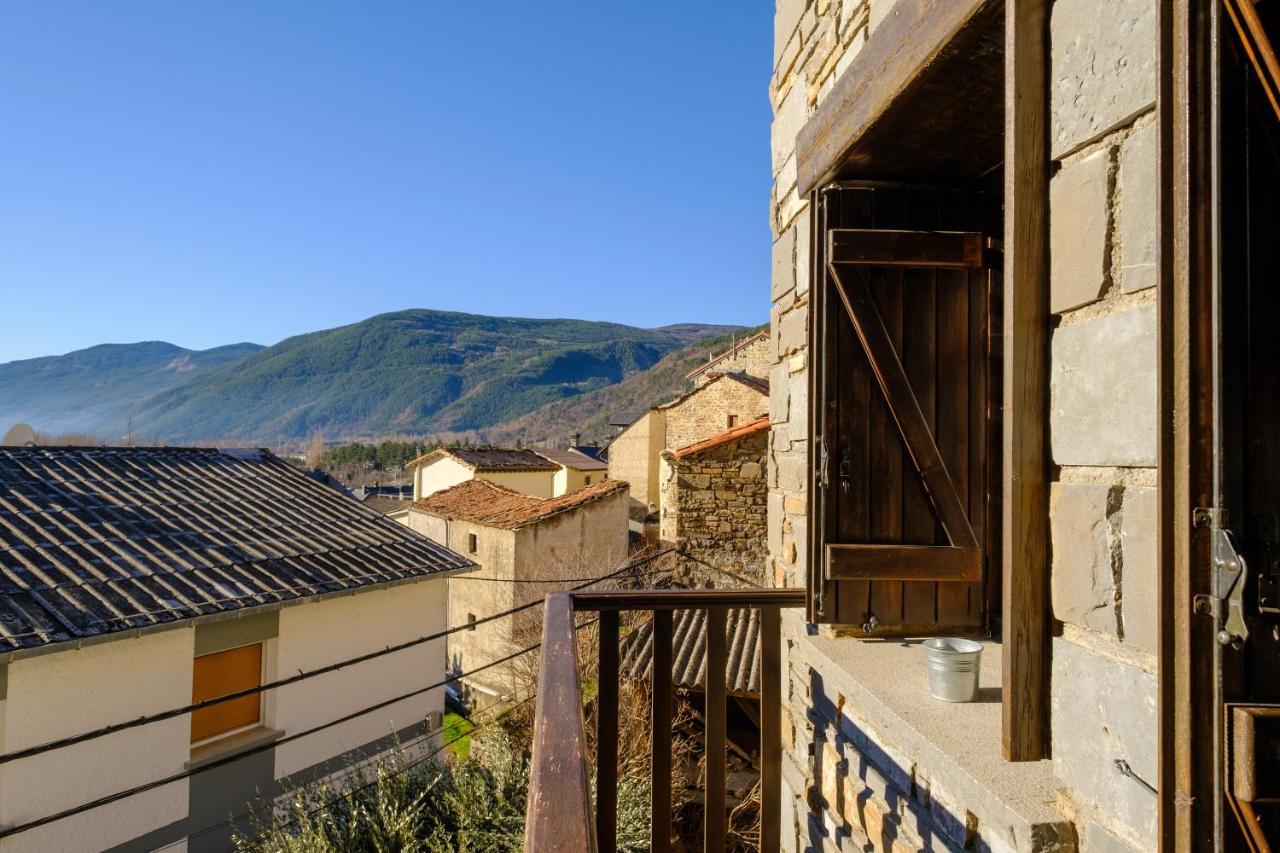 El Rincon De Andrea Apartamentos Бьескас Экстерьер фото