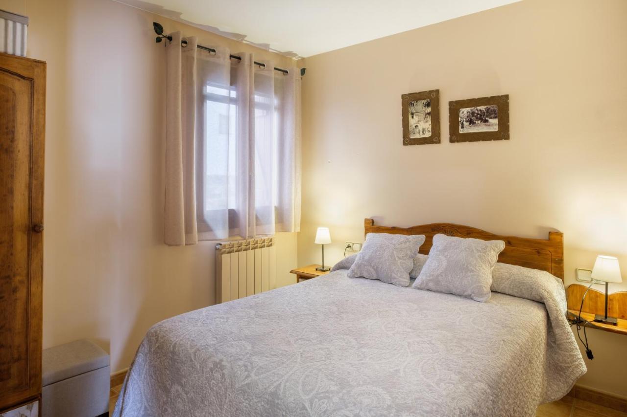 El Rincon De Andrea Apartamentos Бьескас Экстерьер фото