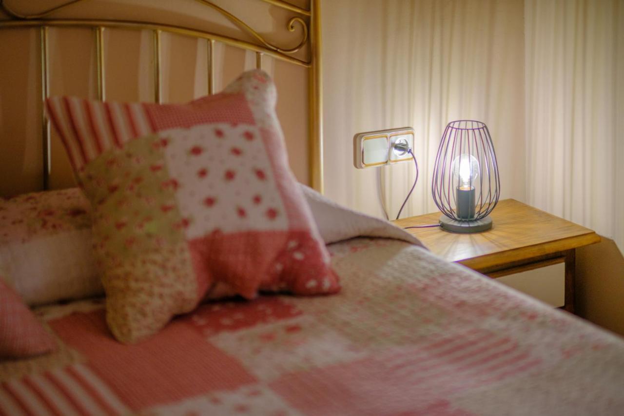 El Rincon De Andrea Apartamentos Бьескас Экстерьер фото